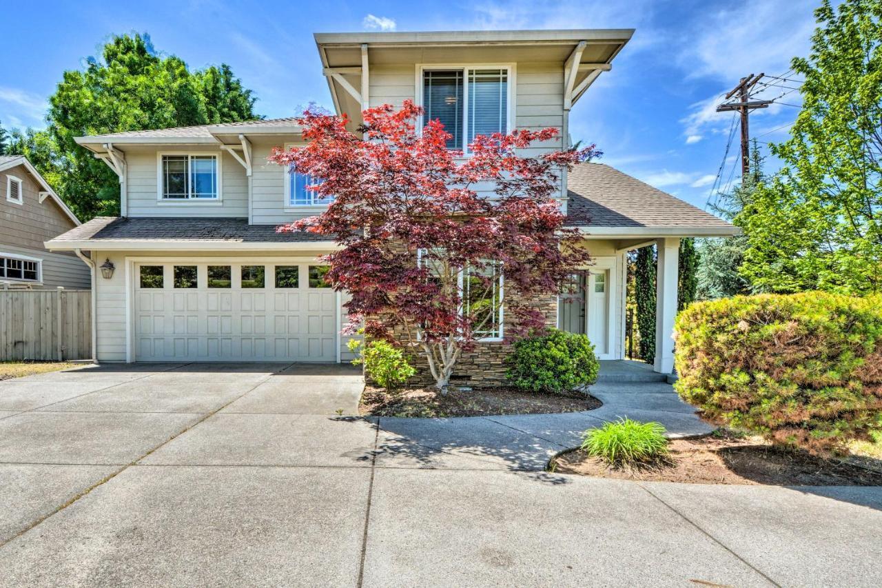 Charming Medford Getaway About 4 Miles To Downtown!别墅 外观 照片