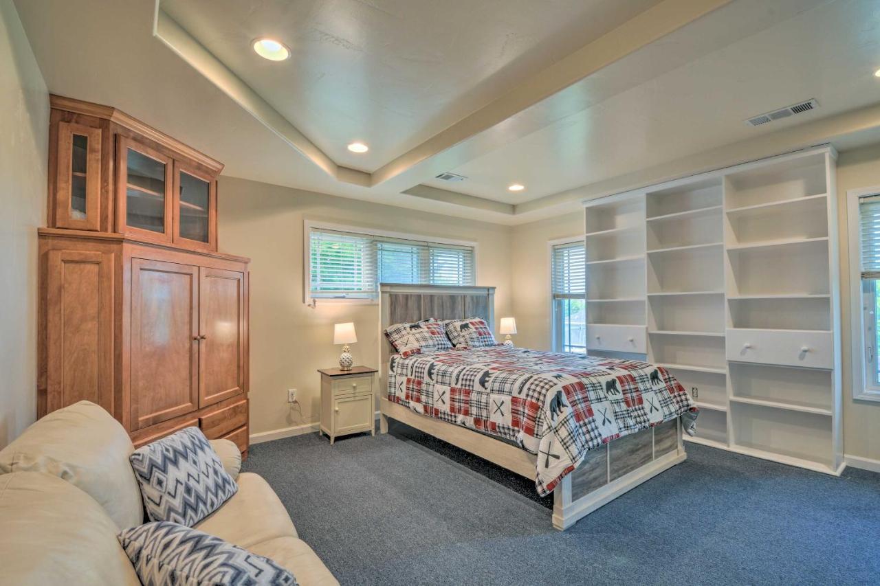 Charming Medford Getaway About 4 Miles To Downtown!别墅 外观 照片