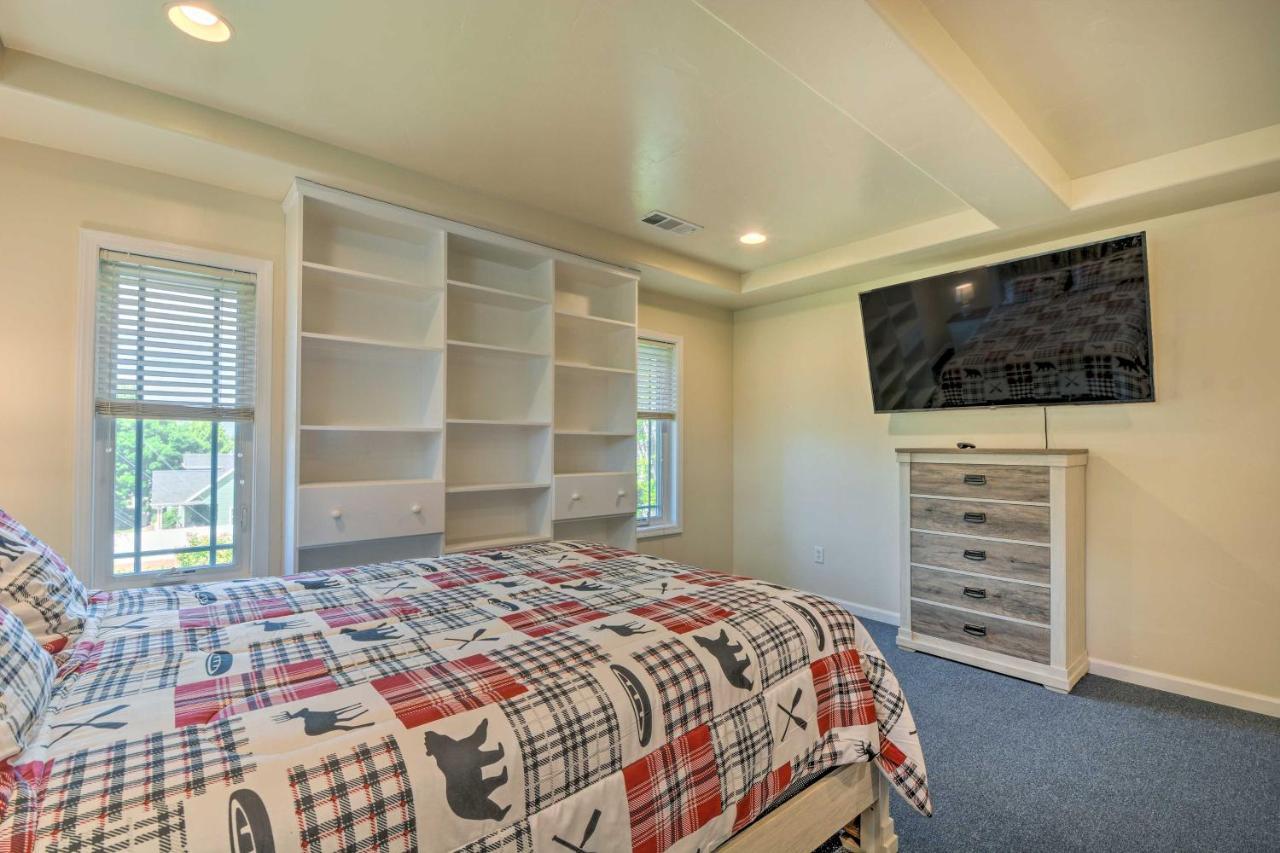 Charming Medford Getaway About 4 Miles To Downtown!别墅 外观 照片